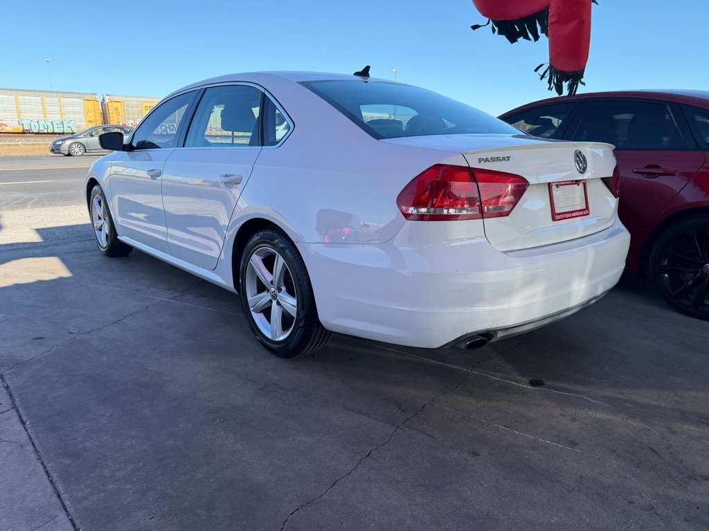 Volkswagen Passat SE 6A 2015