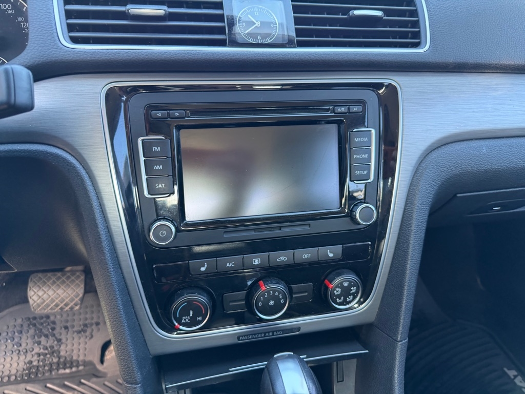 Volkswagen Passat SE 6A 2015