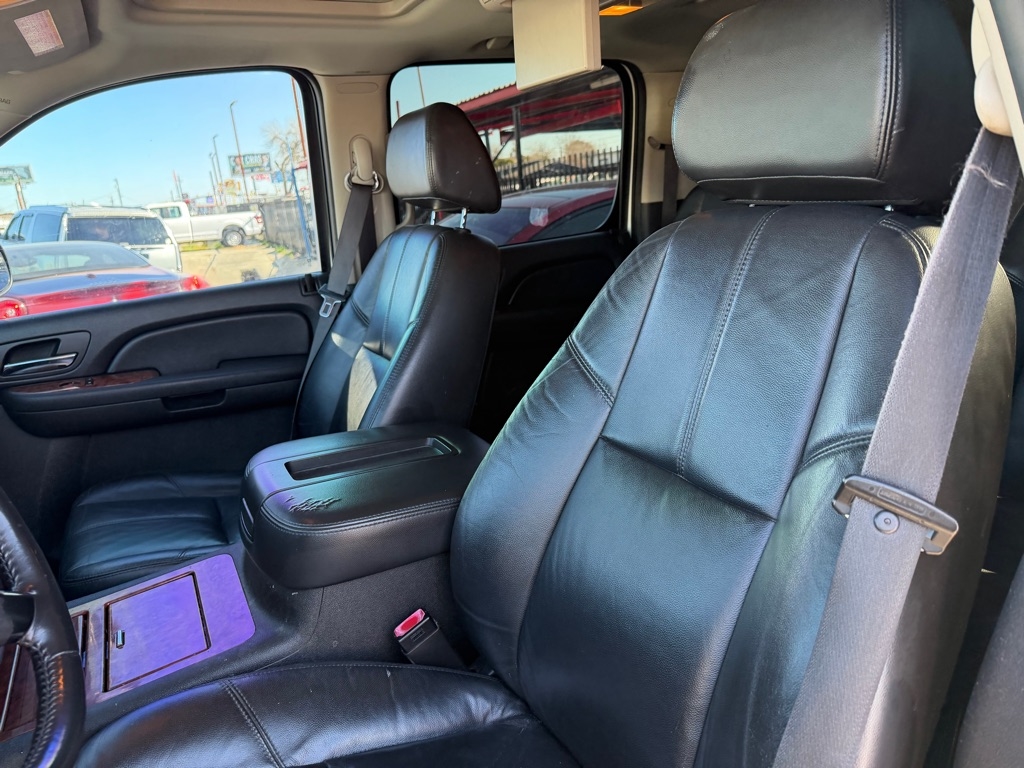 Chevrolet Suburban LS 1500 2WD 2008