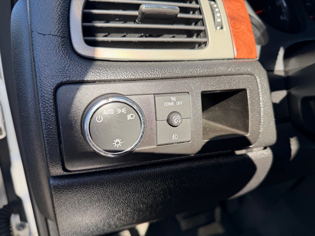 Chevrolet Suburban LS 1500 2WD 2008