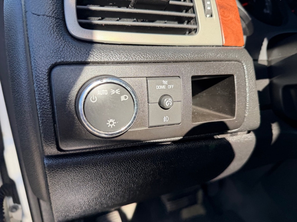 Chevrolet Suburban LS 1500 2WD 2008