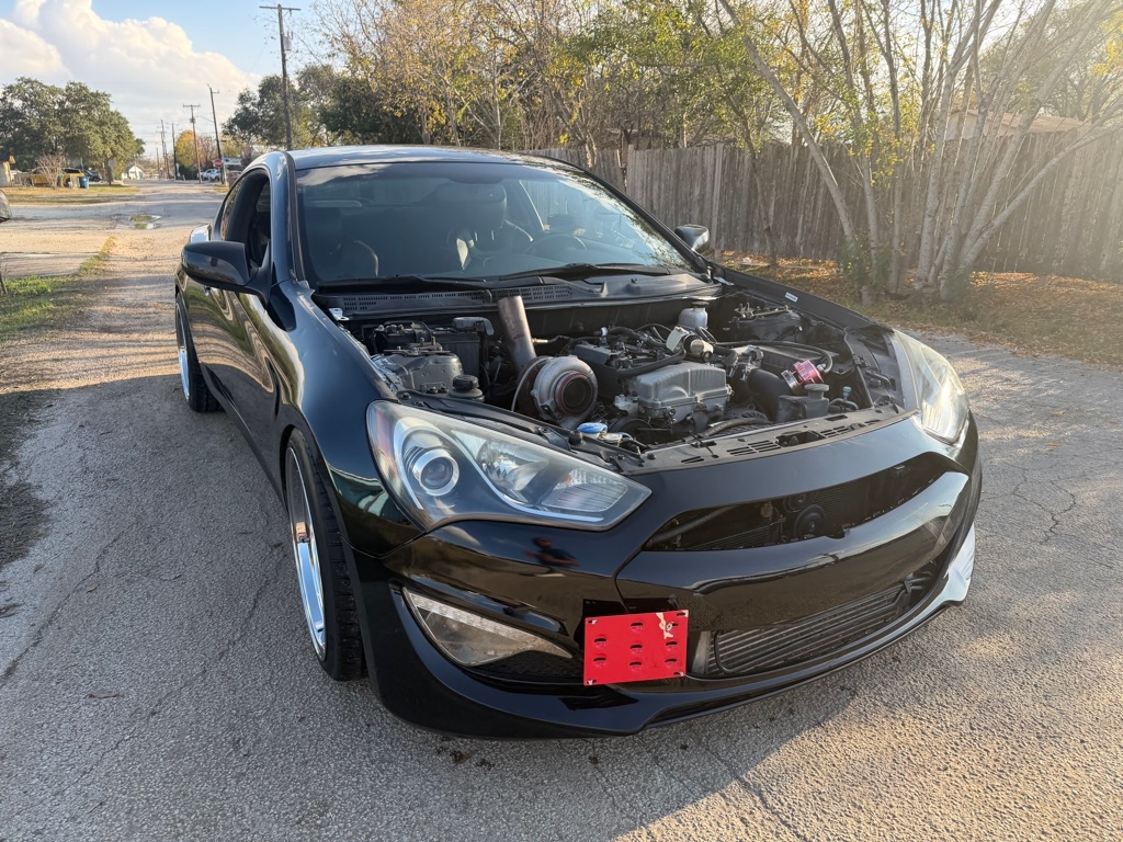 Hyundai Genesis Coupe 2.0T 8AT 2014