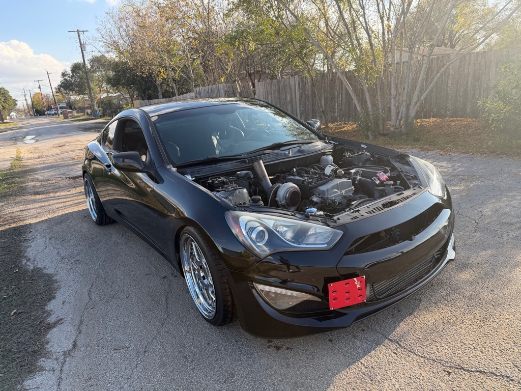 Hyundai Genesis Coupe 2.0T 8AT 2014