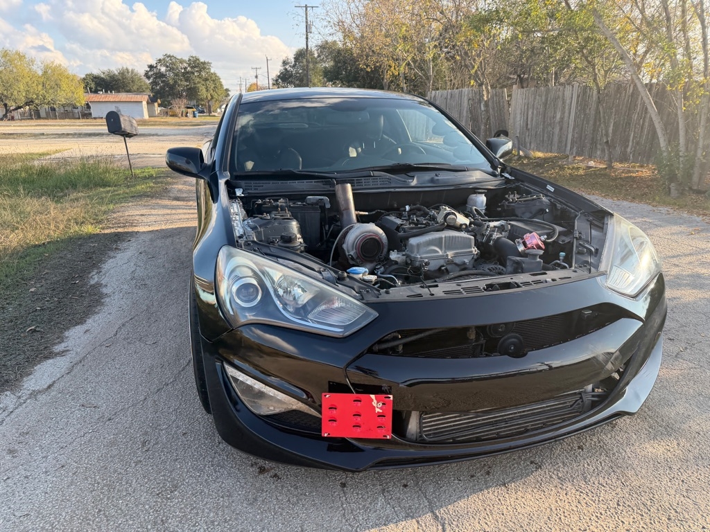 Hyundai Genesis Coupe 2.0T 8AT 2014