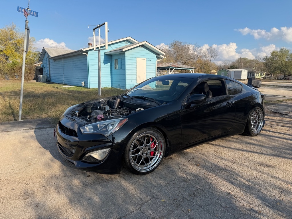 Hyundai Genesis Coupe 2.0T 8AT 2014