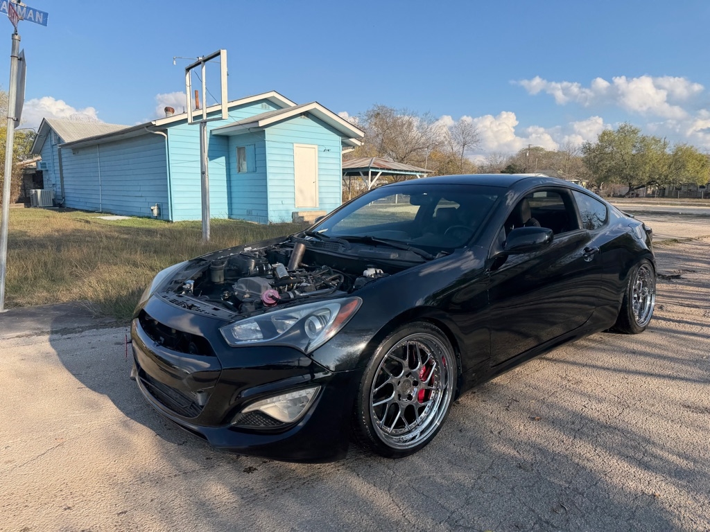 Hyundai Genesis Coupe 2.0T 8AT 2014