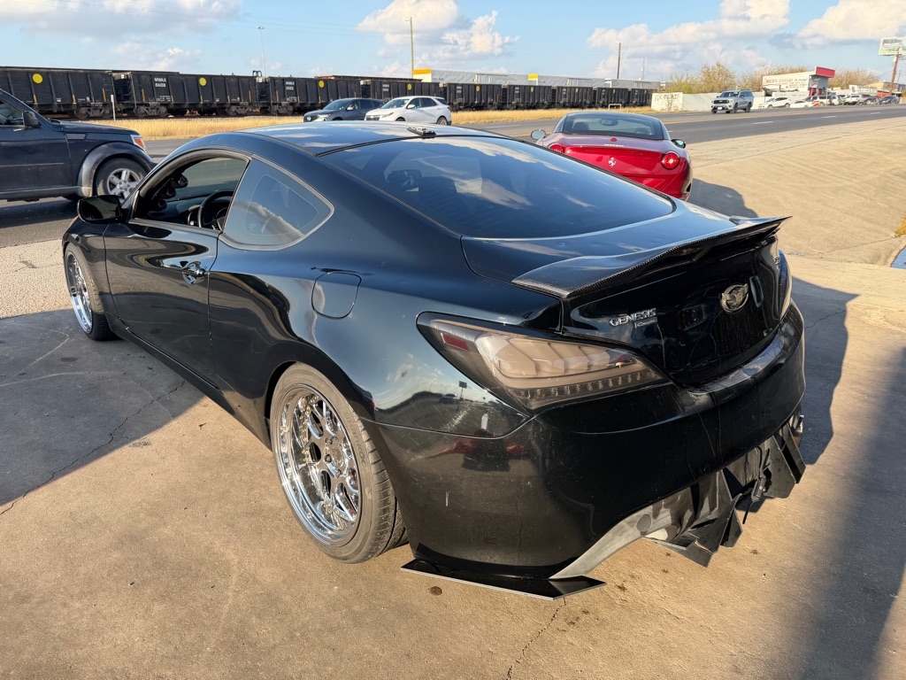 Hyundai Genesis Coupe 2.0T 8AT 2014