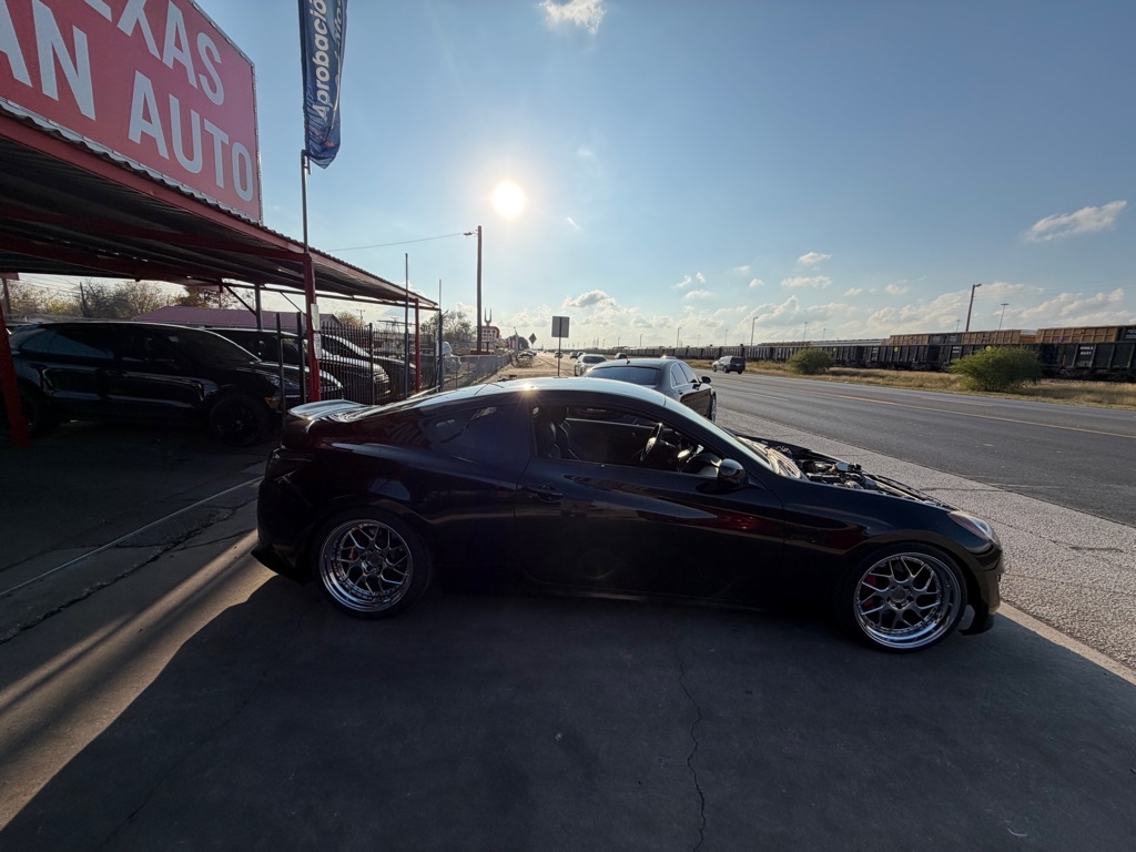 Hyundai Genesis Coupe 2.0T 8AT 2014