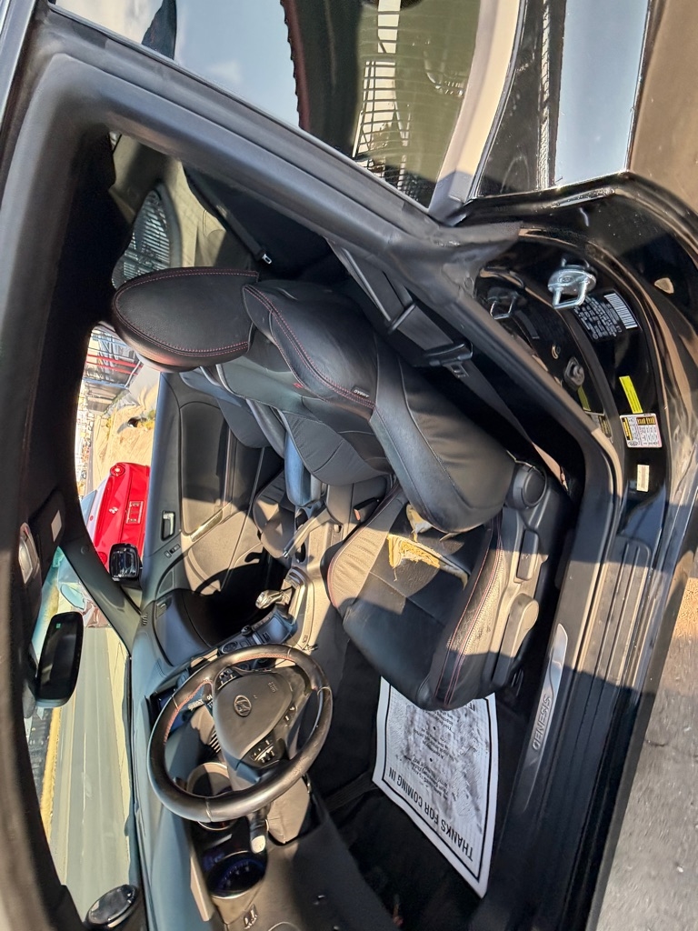 Hyundai Genesis Coupe 2.0T 8AT 2014