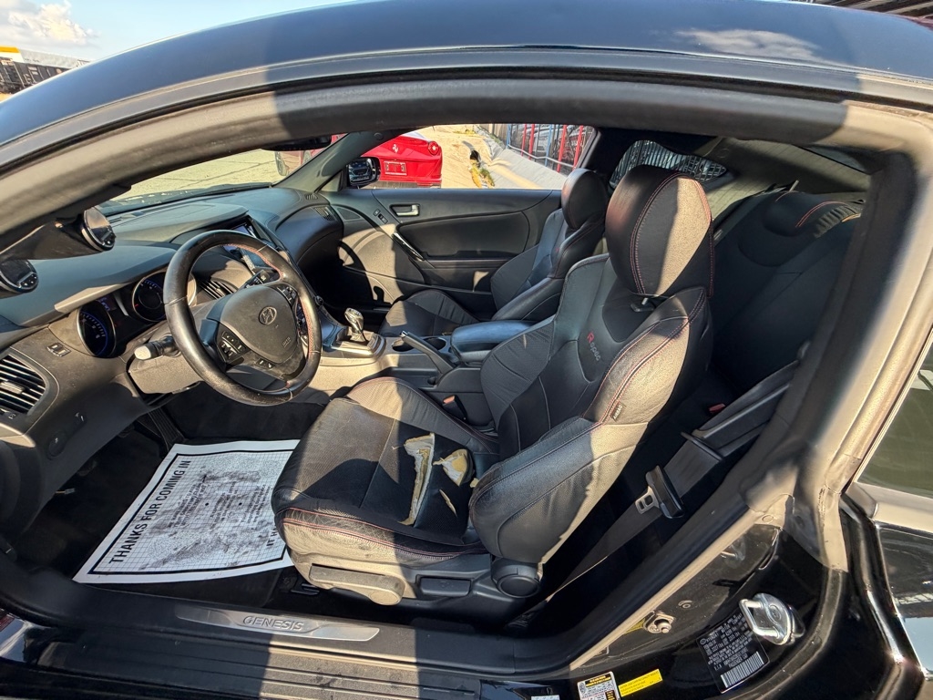 Hyundai Genesis Coupe 2.0T 8AT 2014