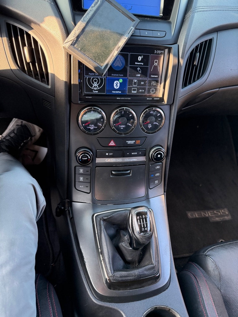 Hyundai Genesis Coupe 2.0T 8AT 2014