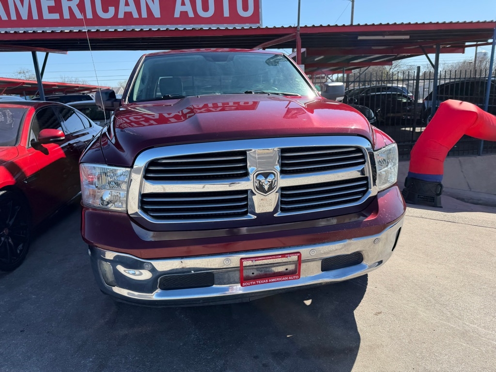 RAM 1500 SLT Crew Cab SWB 2WD 2017