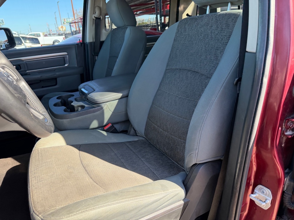 RAM 1500 SLT Crew Cab SWB 2WD 2017