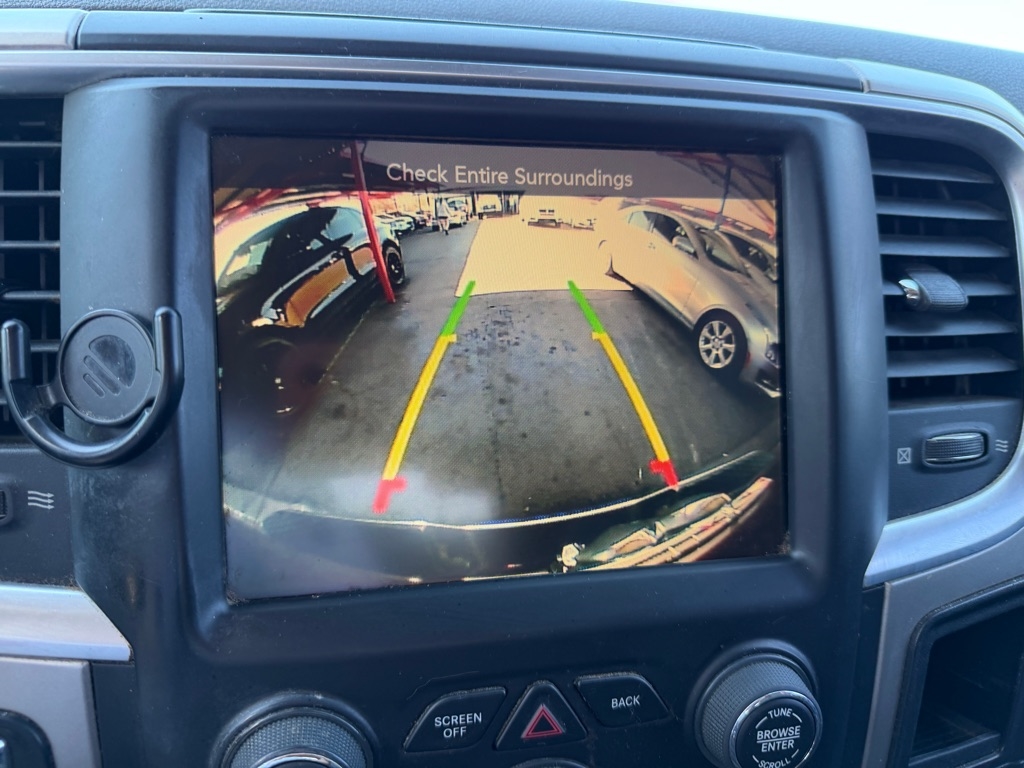 RAM 1500 SLT Crew Cab SWB 2WD 2017