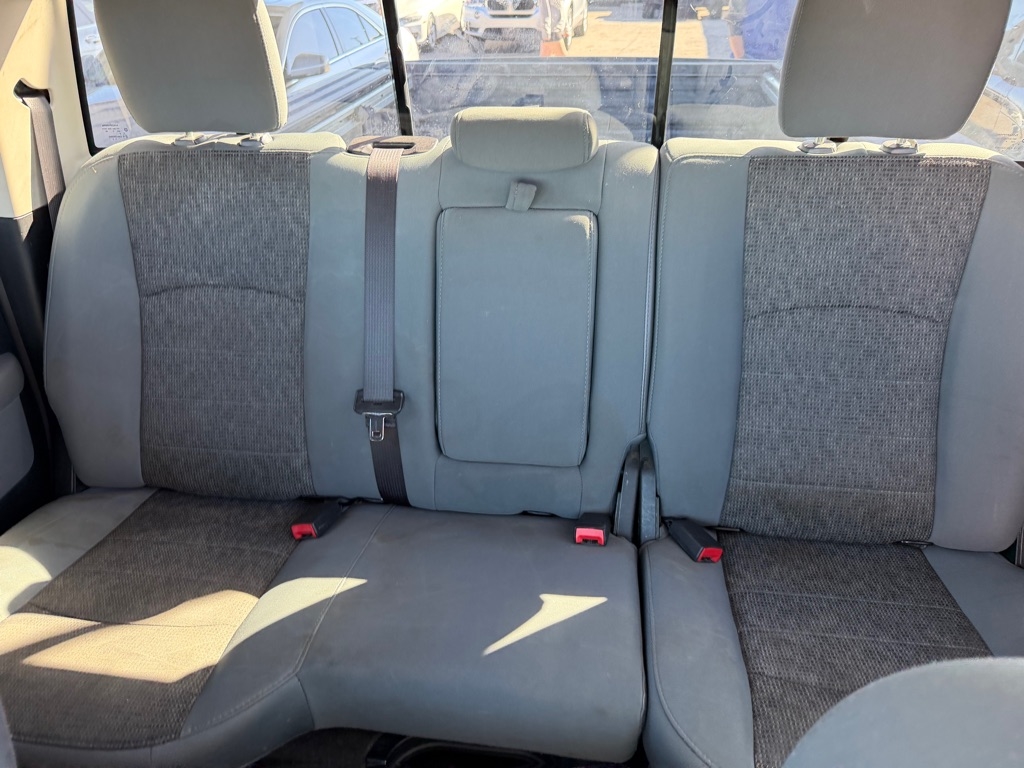 RAM 1500 SLT Crew Cab SWB 2WD 2017