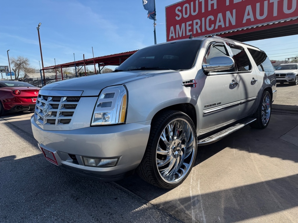 Cadillac Escalade ESV 2WD Luxury 2012