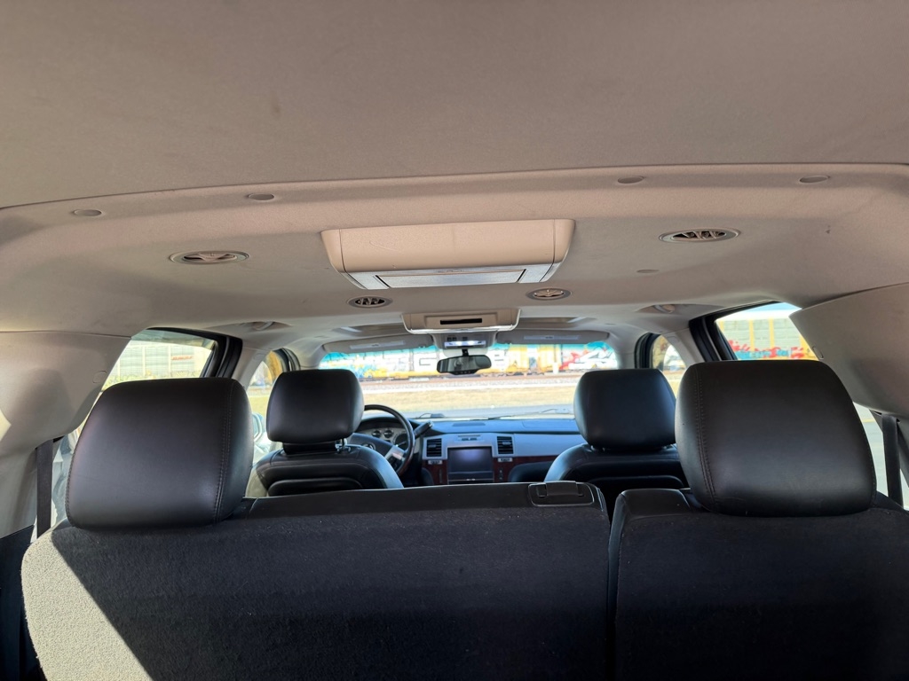 Cadillac Escalade ESV 2WD Luxury 2012