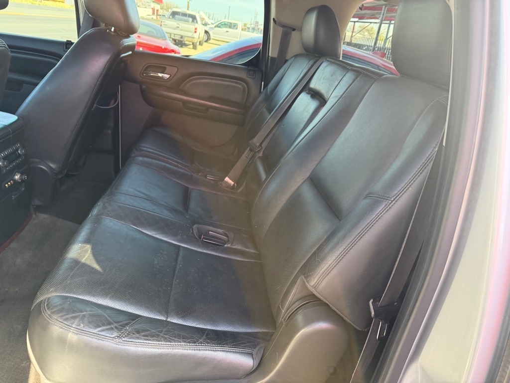 Cadillac Escalade ESV 2WD Luxury 2012