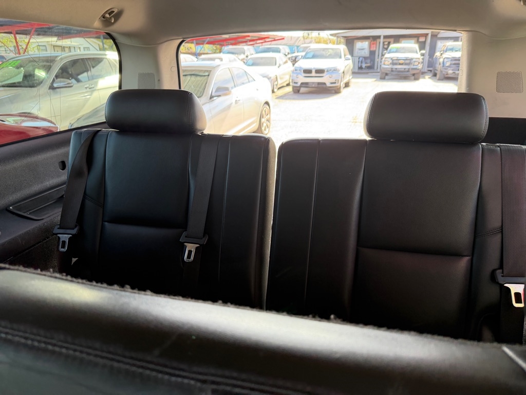 Cadillac Escalade ESV 2WD Luxury 2012