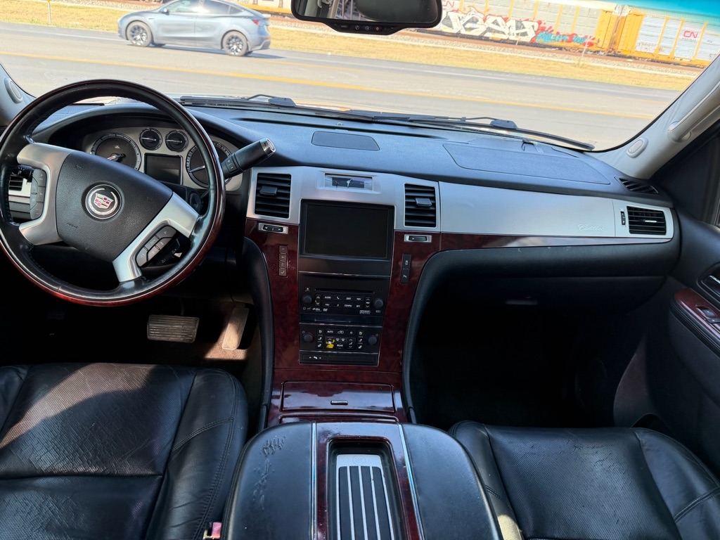 Cadillac Escalade ESV 2WD Luxury 2012