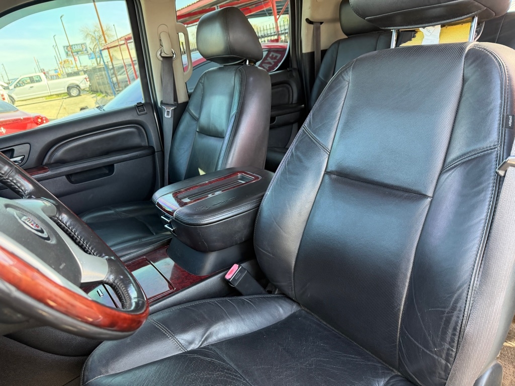 Cadillac Escalade ESV 2WD Luxury 2012