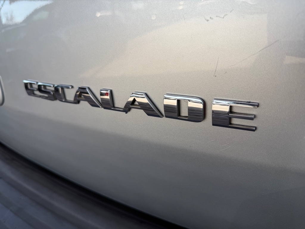 Cadillac Escalade ESV 2WD Luxury 2012