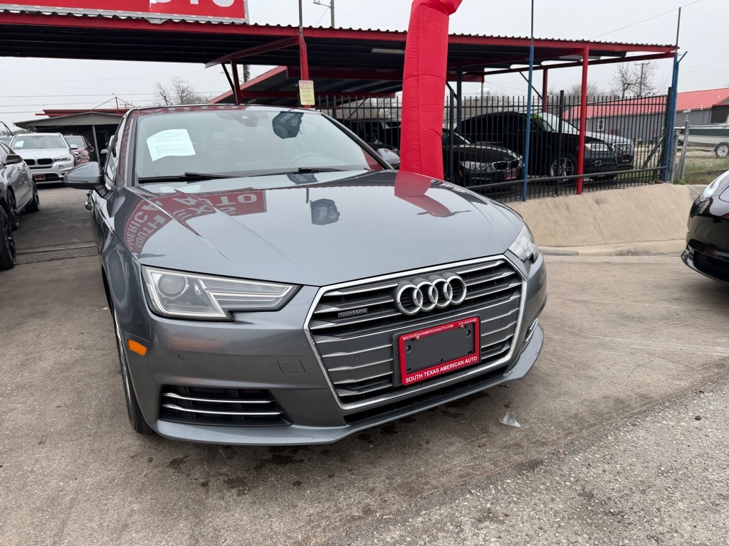 Audi A4 2.0T Premium quattro Sedan 2017