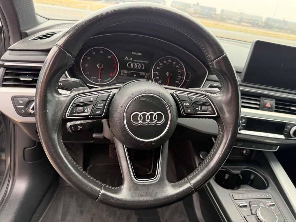 Audi A4 2.0T Premium quattro Sedan 2017