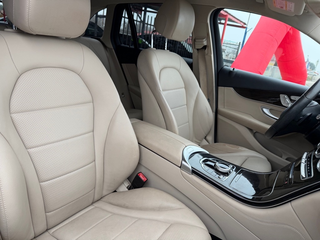 Mercedes-Benz GLC-Class GLC300 2017