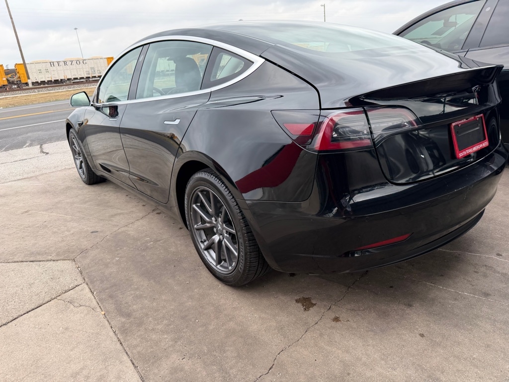 Tesla Model 3 Base 2018