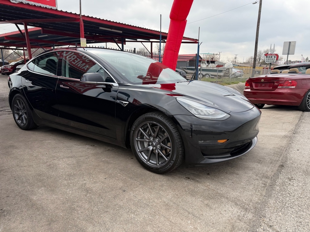 Tesla Model 3 Base 2018