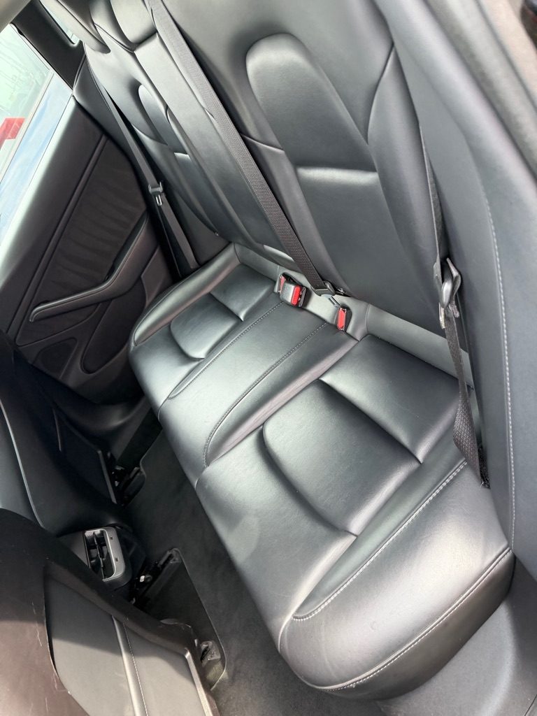 Tesla Model 3 Base 2018