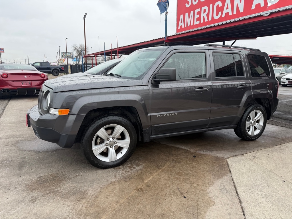 Jeep Patriot Latitude 2WD 2015