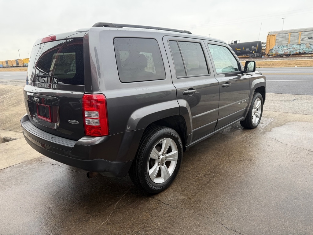 Jeep Patriot Latitude 2WD 2015
