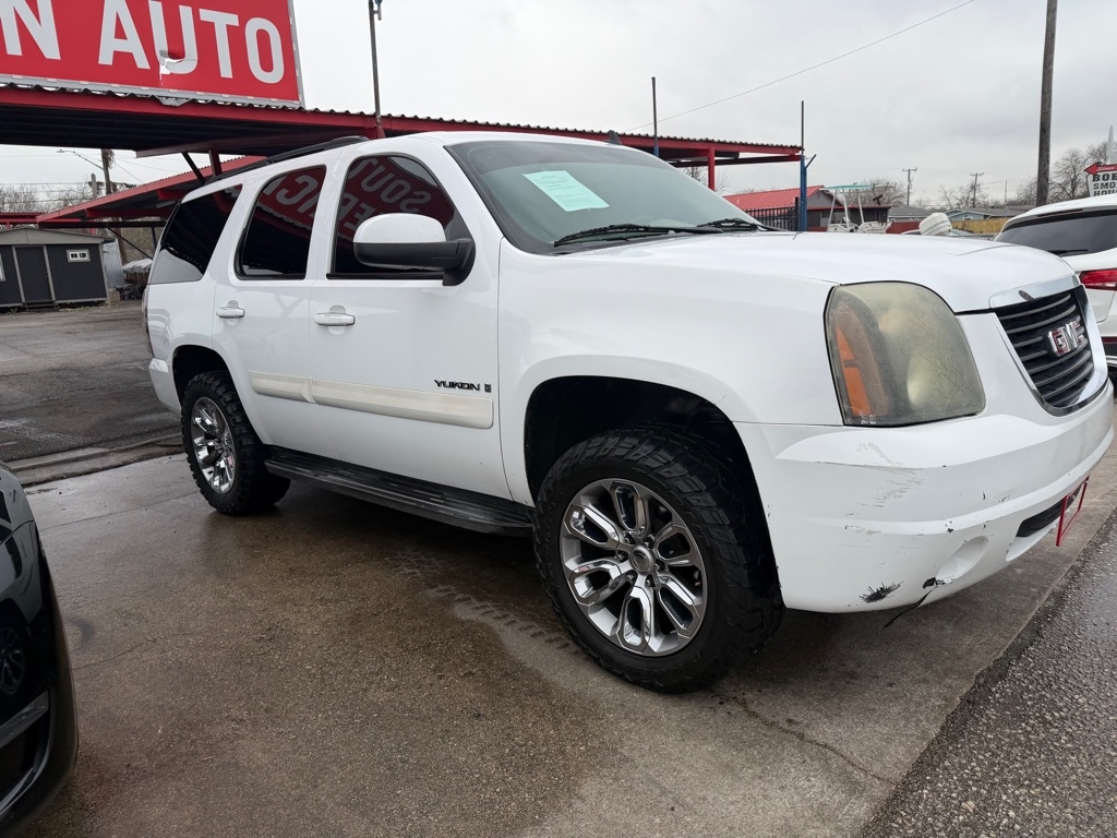 GMC Yukon SLE-1 2WD 2009