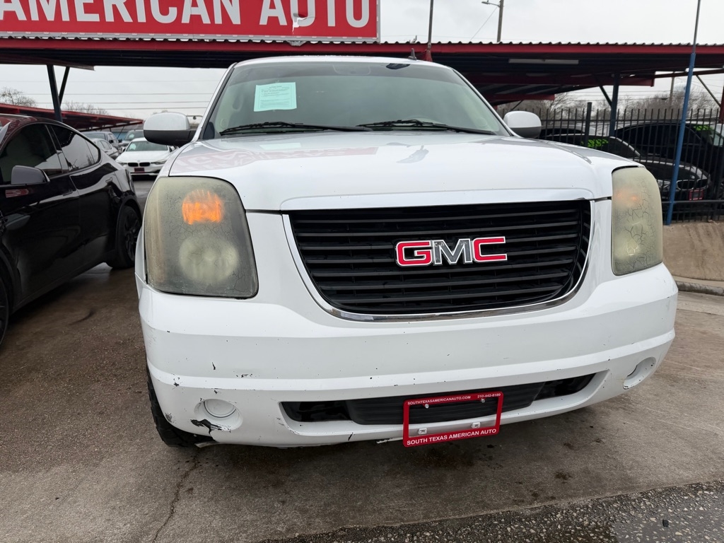 GMC Yukon SLE-1 2WD 2009