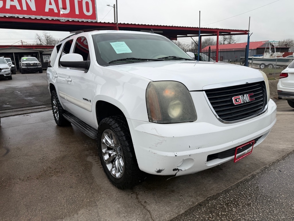 GMC Yukon SLE-1 2WD 2009