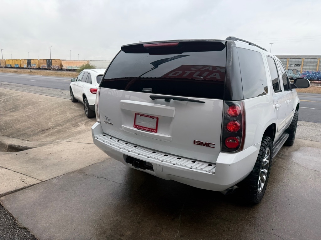 GMC Yukon SLE-1 2WD 2009