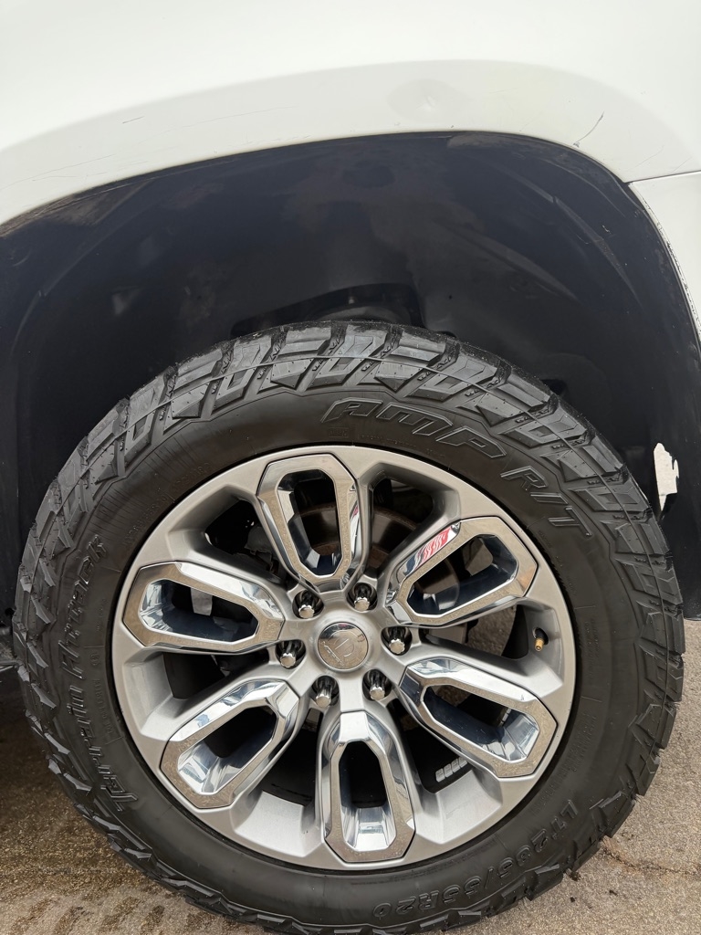 GMC Yukon SLE-1 2WD 2009