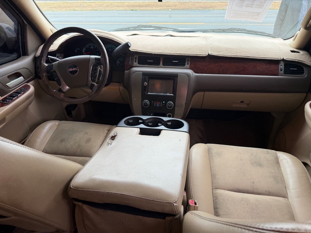 GMC Yukon SLE-1 2WD 2009