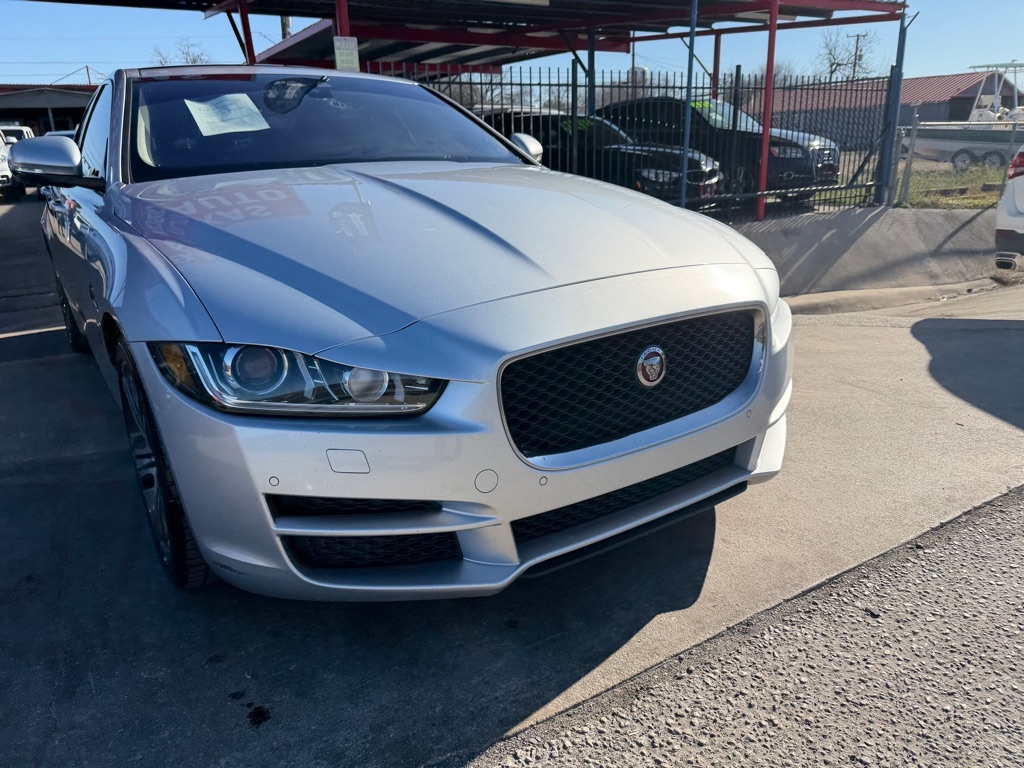 Jaguar XE 35t Premium 2017