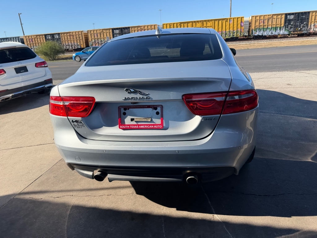 Jaguar XE 35t Premium 2017