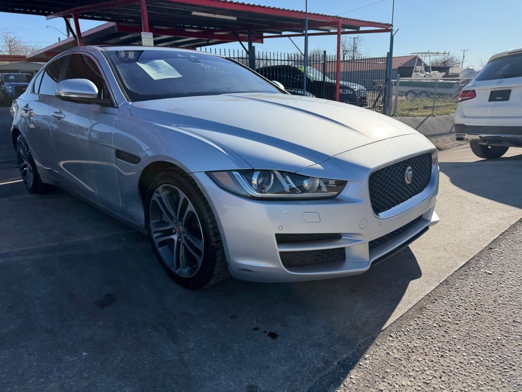 Jaguar XE 35t Premium 2017