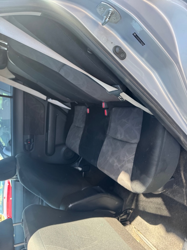 Scion xB 5-Door Wagon 5-Spd MT 2013