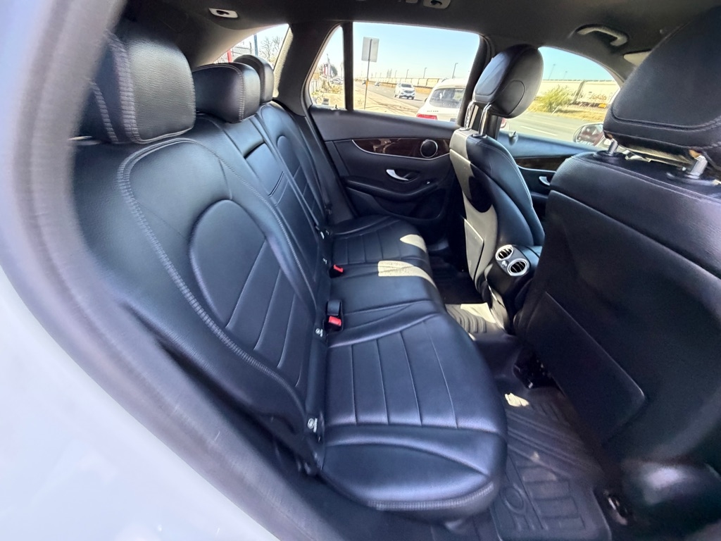 Mercedes-Benz GLC-Class GLC300 2020