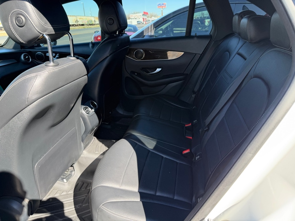 Mercedes-Benz GLC-Class GLC300 2020