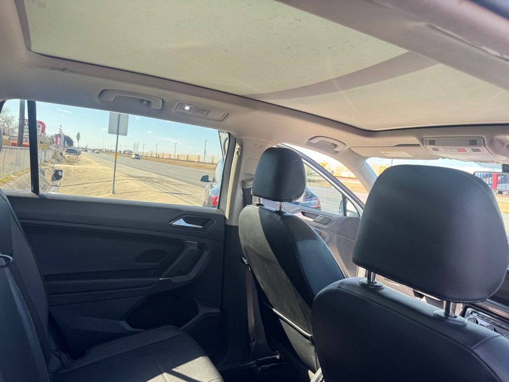 Volkswagen Tiguan SE 2018