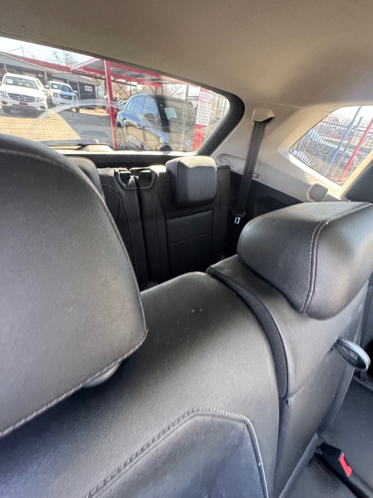 Volkswagen Tiguan SE 2018