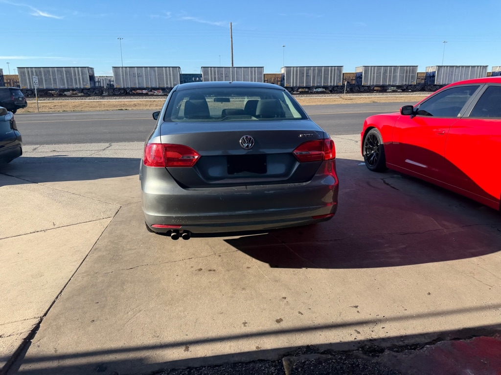 Volkswagen Jetta S 2012