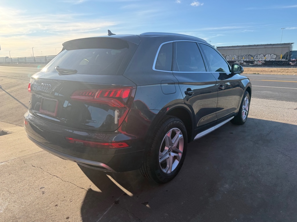Audi Q5 2.0T Premium quattro 2019